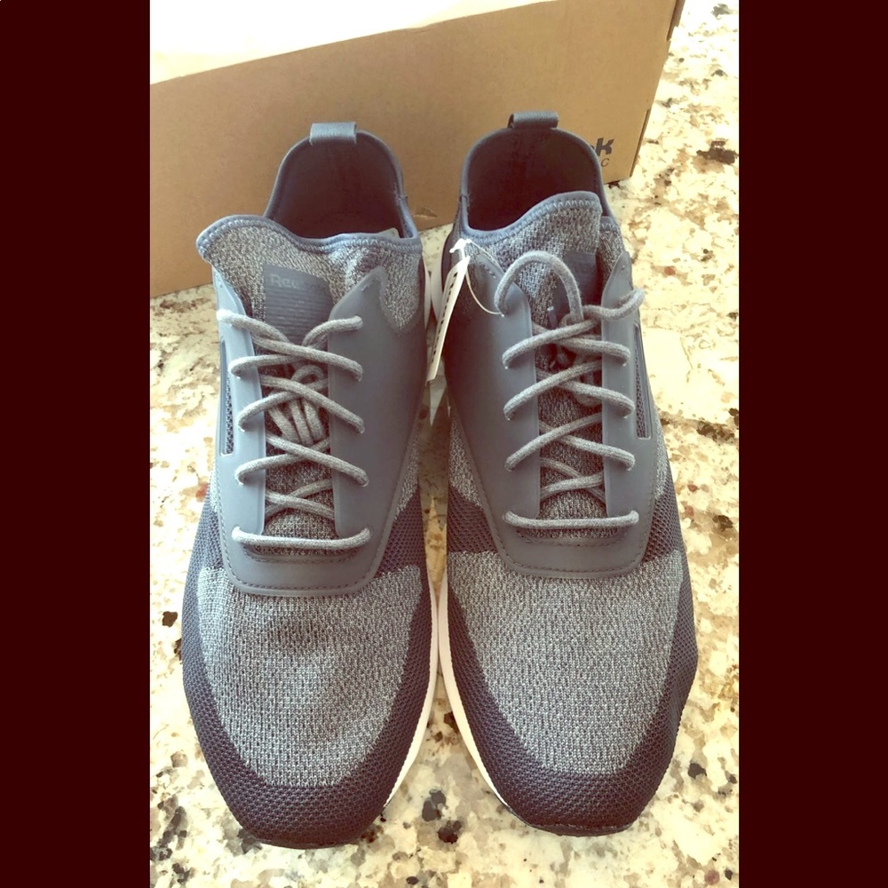 NWT Reebok running shoes men’s 12